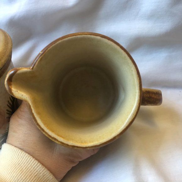 Chatham Pottery Vintage Flower and Pine Creamer and Sugar set - Picture 5 of 11